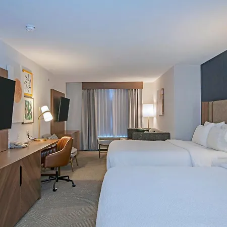 Holiday Inn Hotel And Suites-Kamloops By Ihg Exterior photo