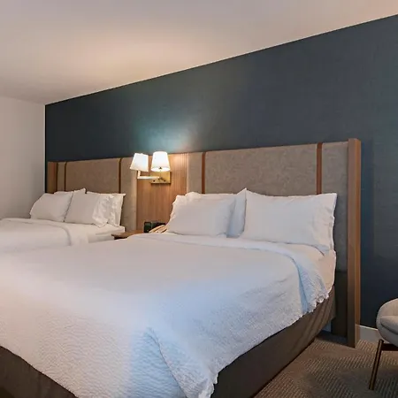 Holiday Inn Hotel And Suites-Kamloops By Ihg Exterior photo