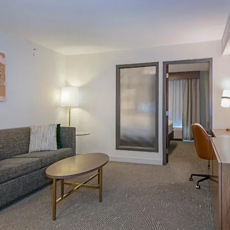 Holiday Inn Hotel And Suites-Kamloops By Ihg Exterior photo