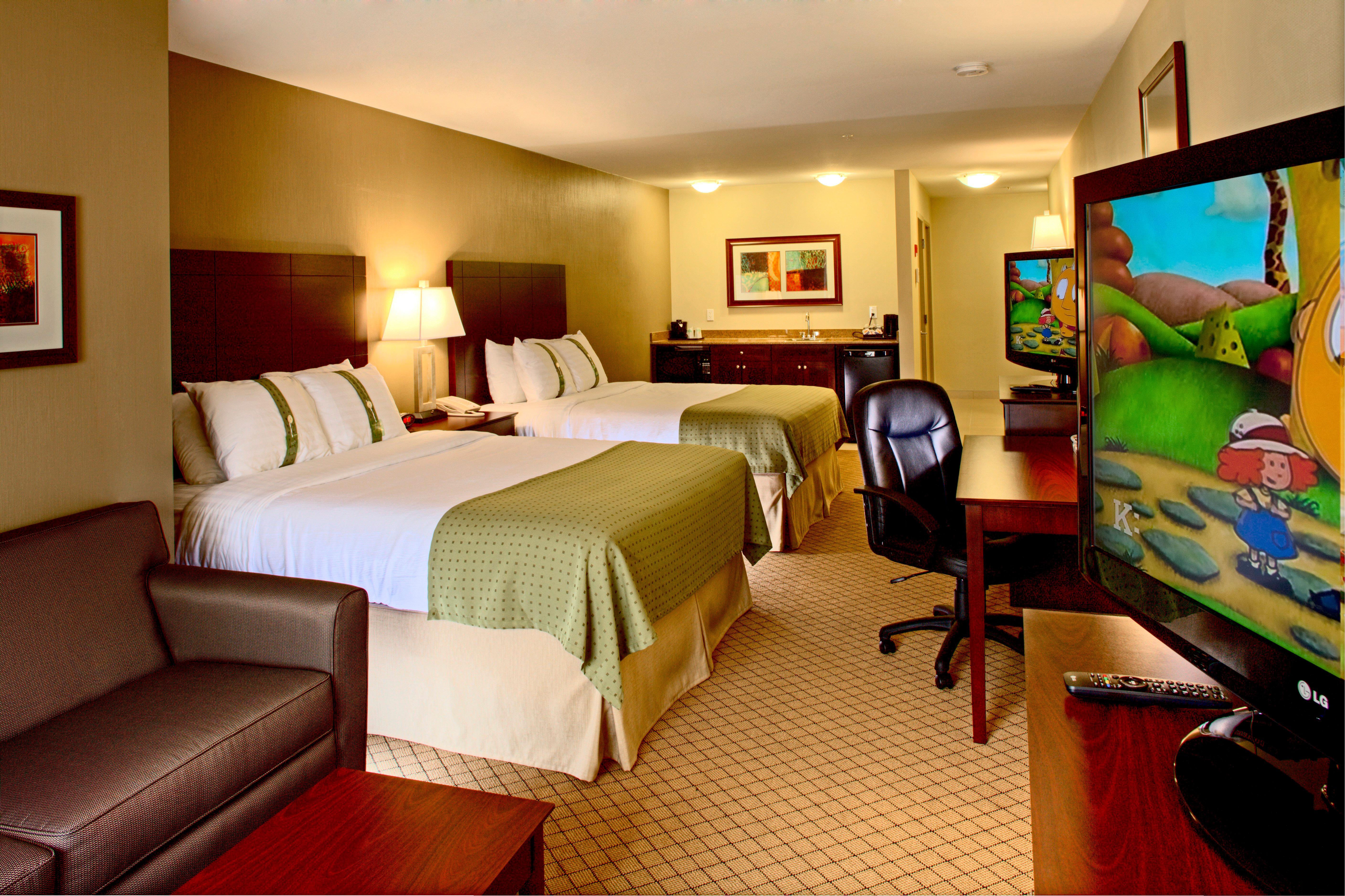 And Suites-kamloops By Ihg Hotel Kamloops