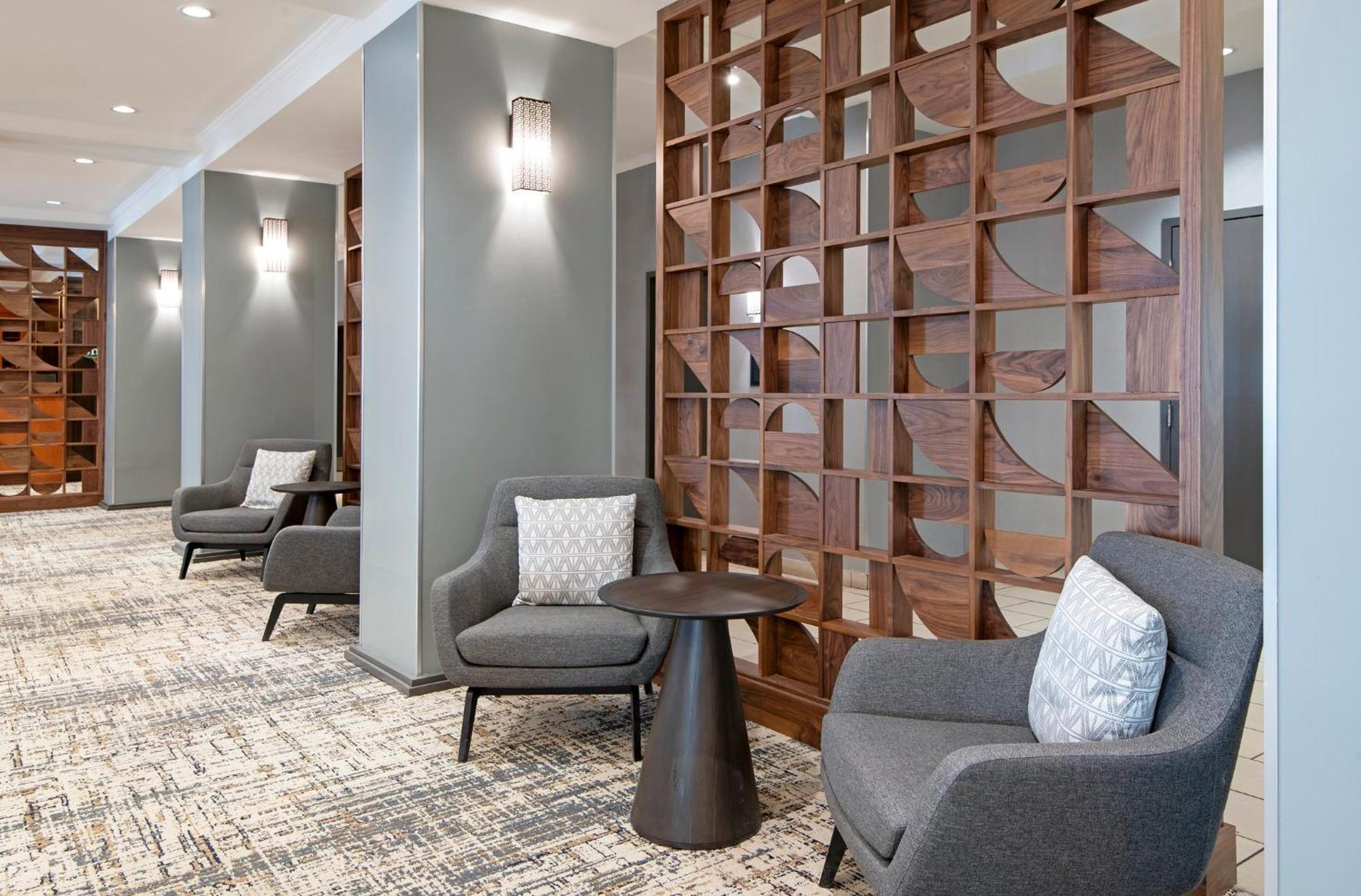 And Suites-kamloops By Ihg Kamloops