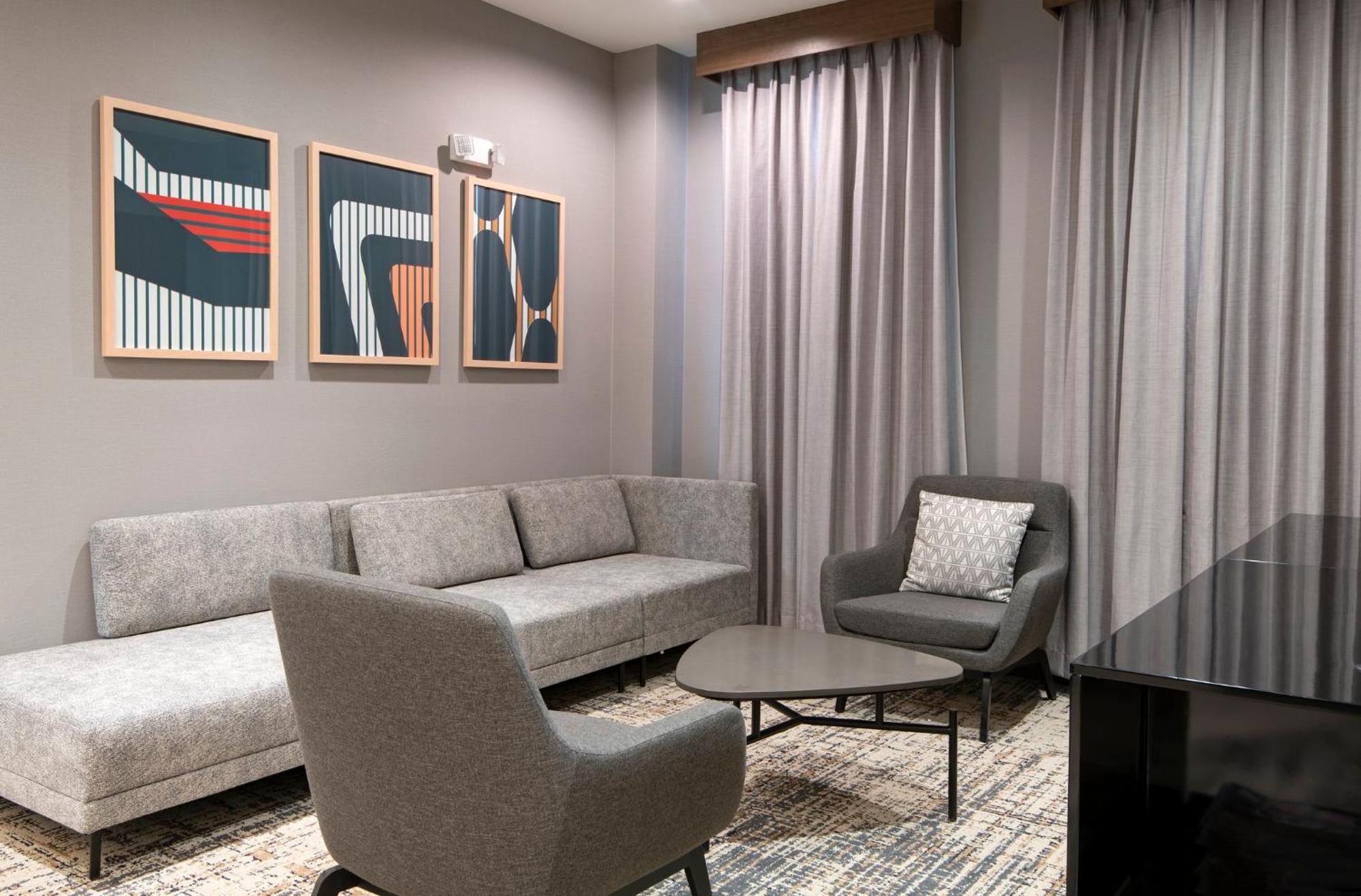 And Suites-kamloops By Ihg Kamloops
